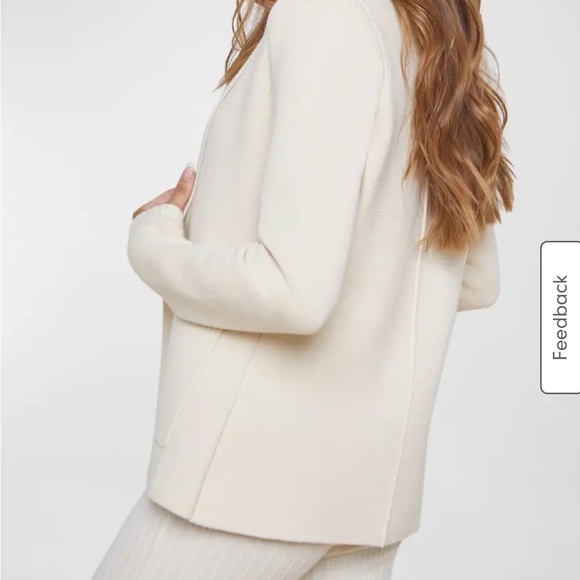 🤍L’agence Lacey knit blazer in porcelain! (Cream / off white), like new! Size M - Picture 2 of 8